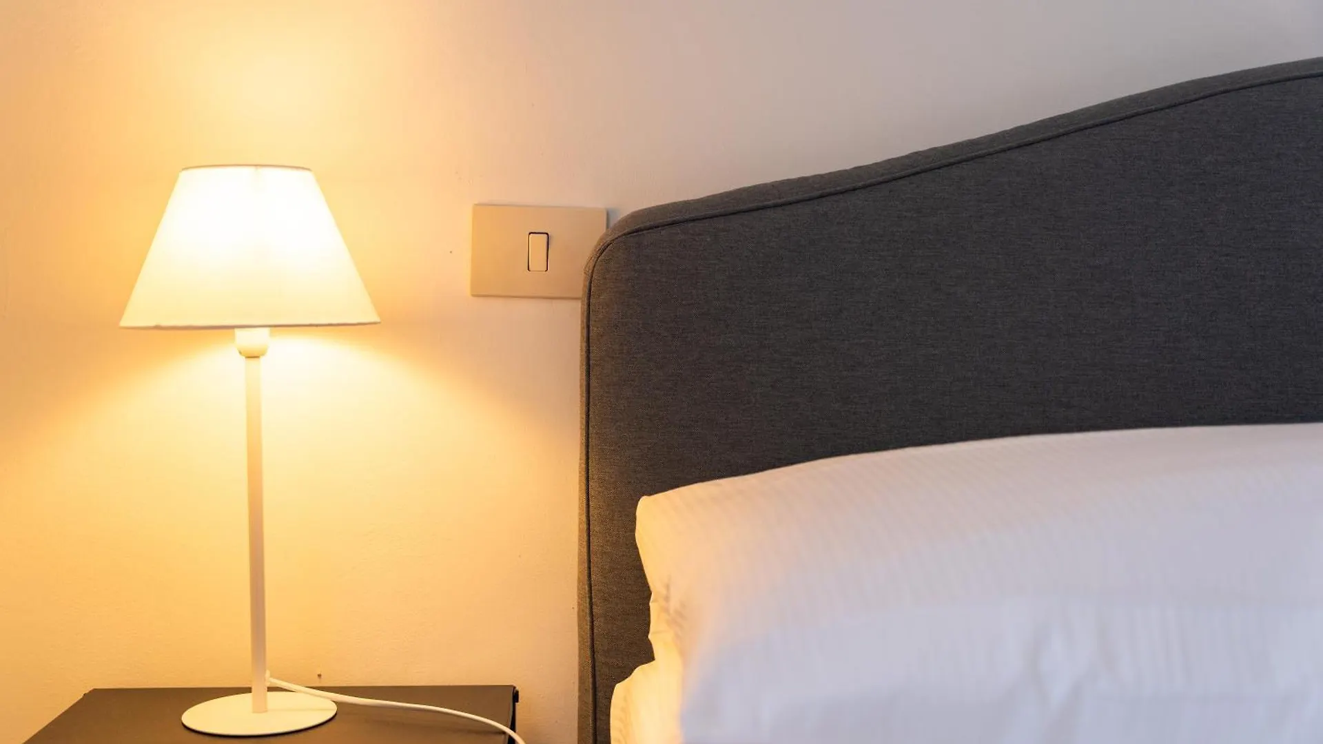 Retreat In The Heart Of Milan - Duomo 아파트