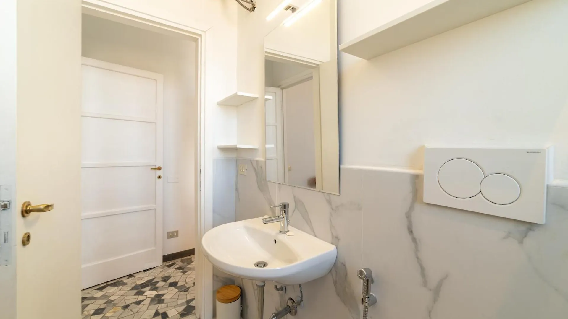 Retreat In The Heart Of Milan - Duomo 아파트